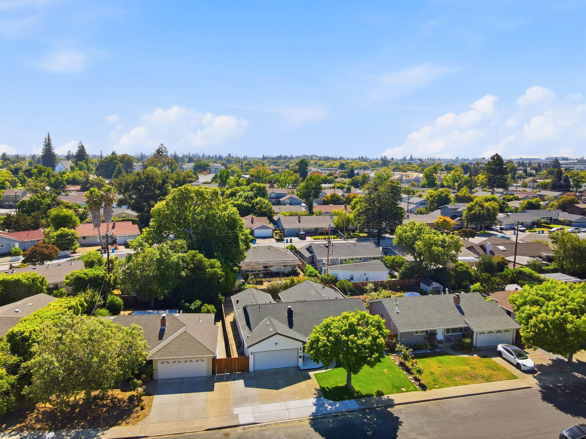 010_F8_AERIAL_2320 Talia Ave