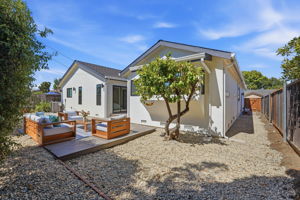 039_F8_2320 Talia Ave
