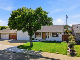 002_F8_AERIAL_2320 Talia Ave