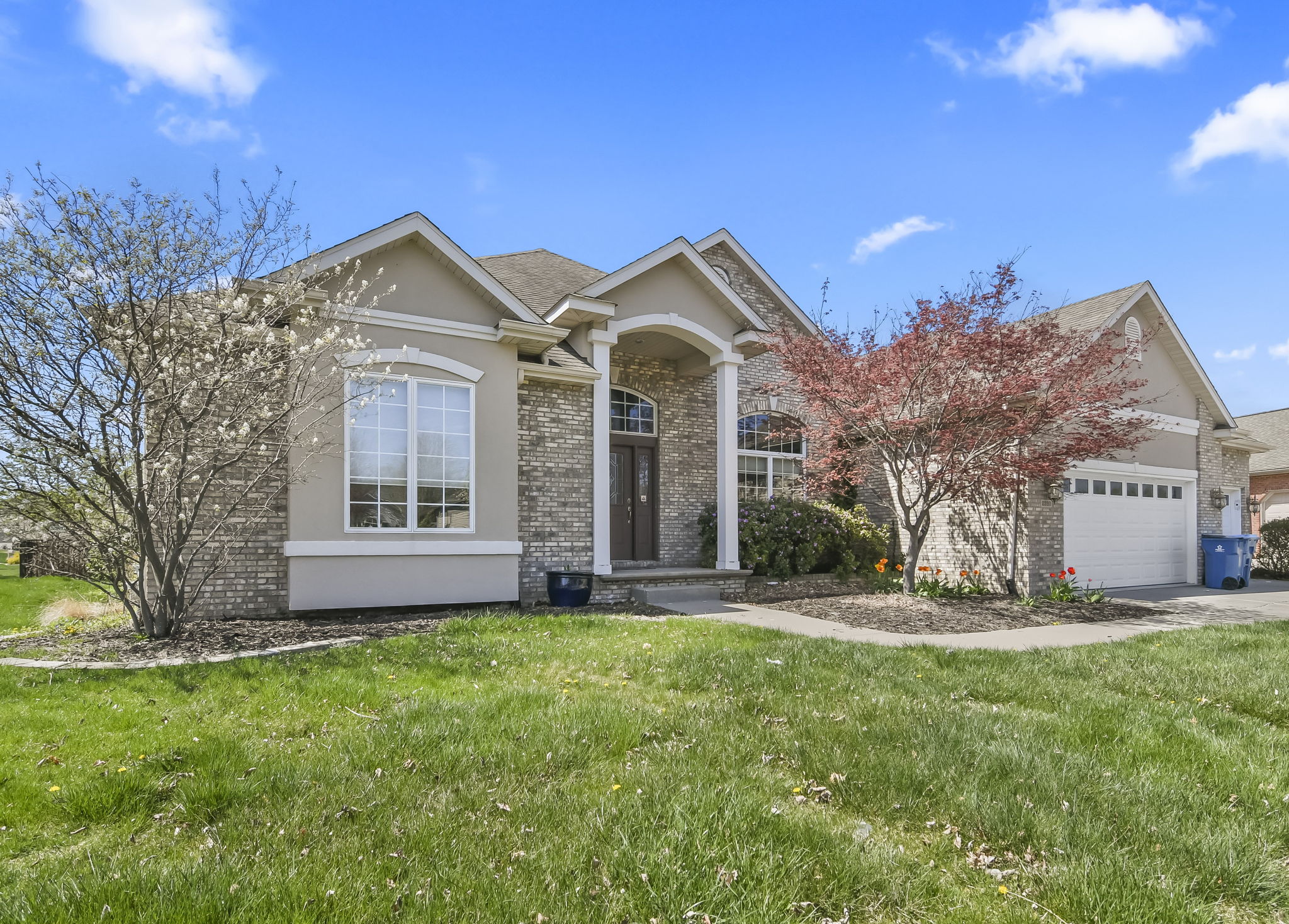 2320 Tara Ln, Springfield, IL 62704 Design Eyes Photography