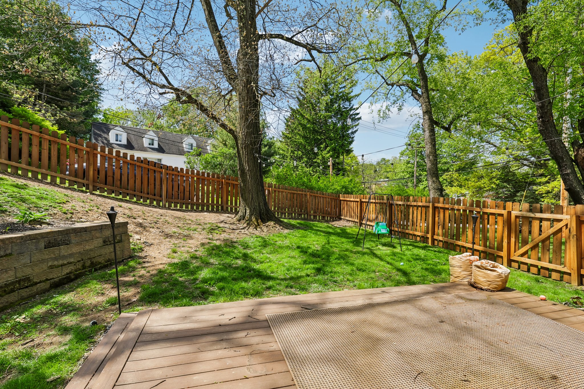 Milford Dr-S0605-041.jpg