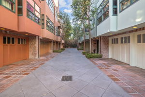  2323 S Beverly Glen Blvd Unit 8, Los Angeles, CA 90064, US Photo 4