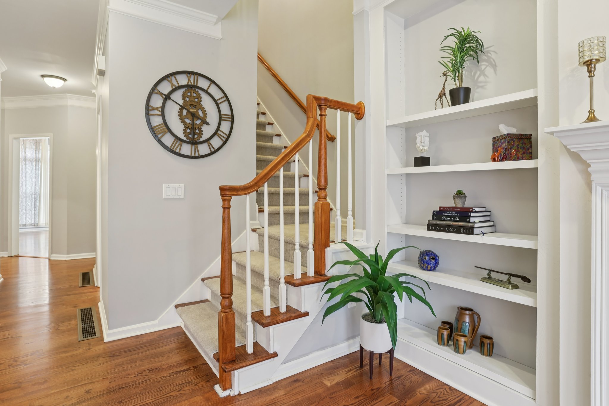 Goodwood Blvd SE-S2011-008.jpg