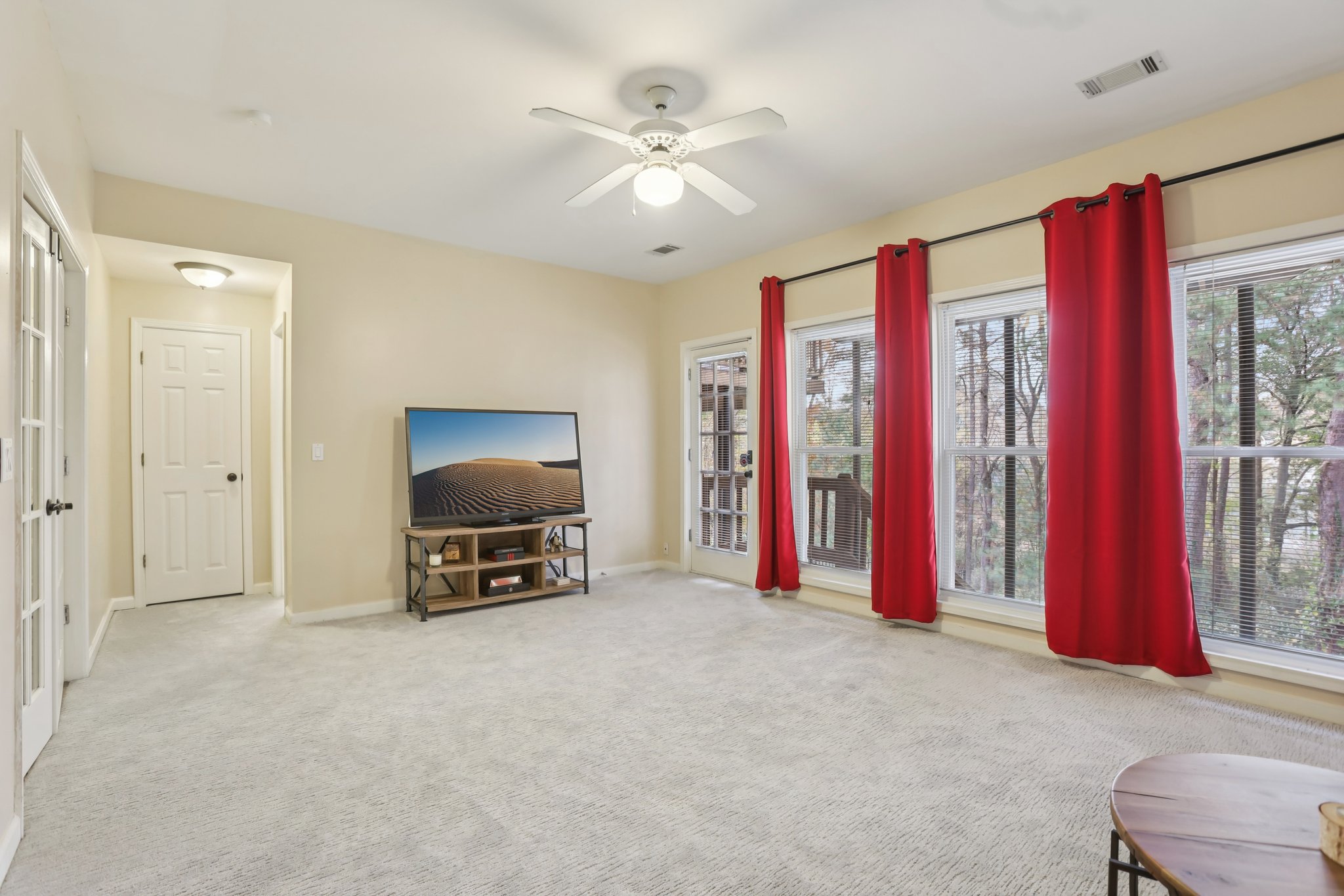 Goodwood Blvd SE-S2011-023.jpg