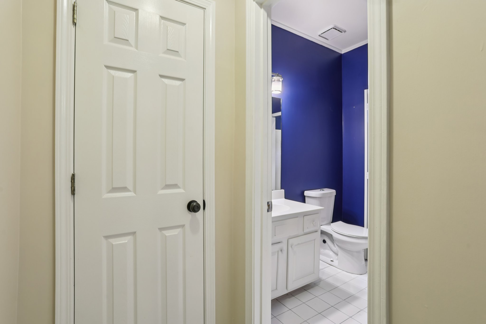 Goodwood Blvd SE-S2011-024.jpg