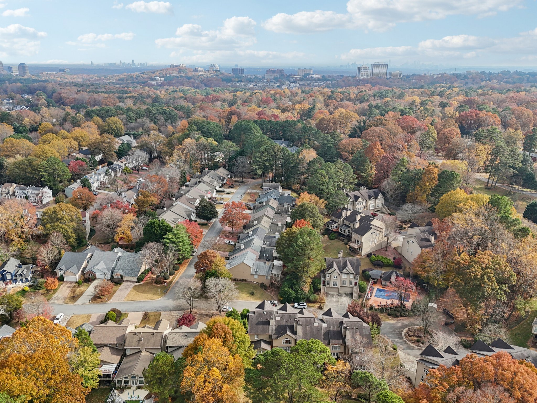 Goodwood Blvd SE-S2111-012.jpg