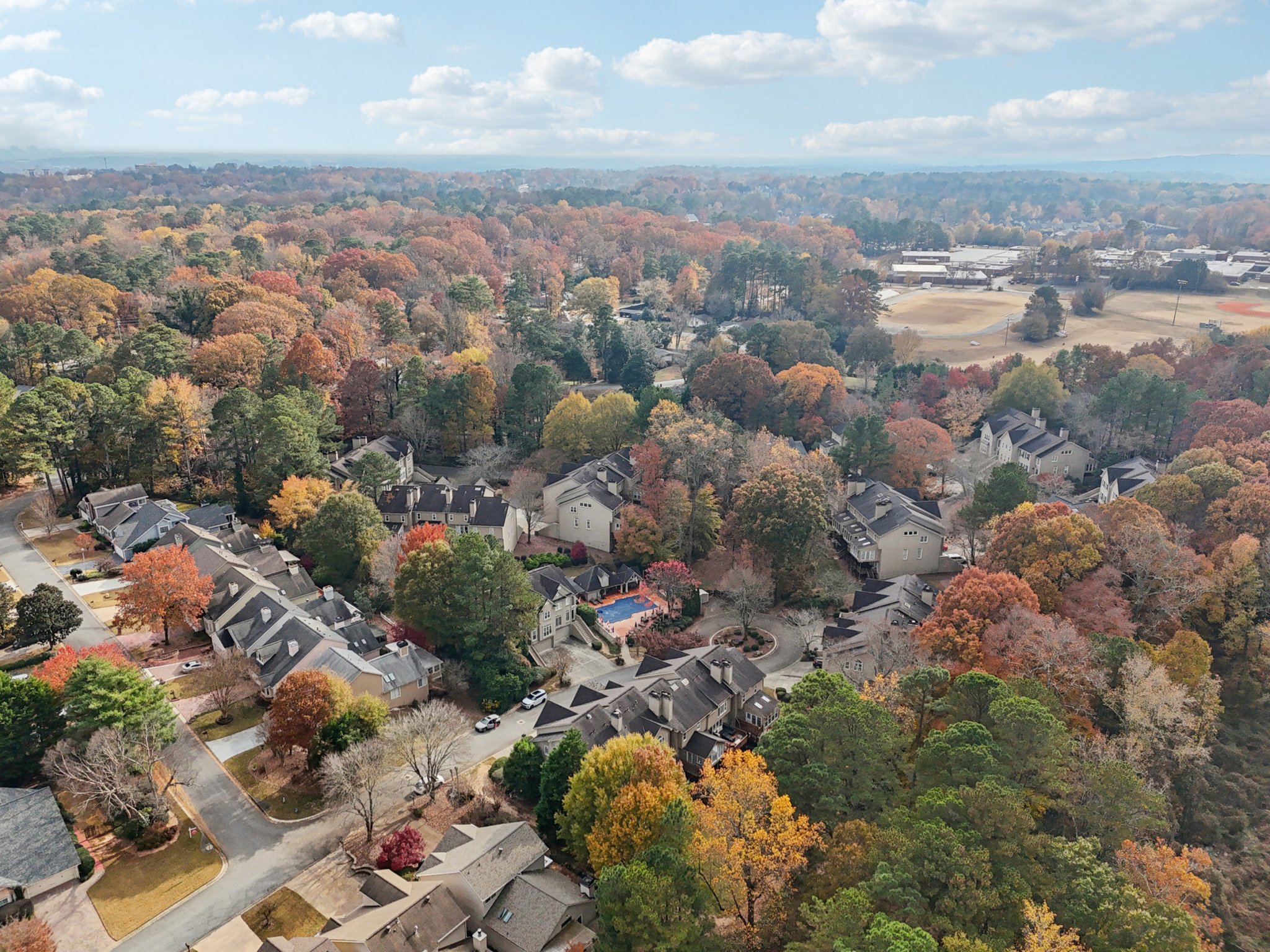 Goodwood Blvd SE-S2111-014.jpg