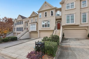 Goodwood Blvd SE-S2011-002.jpg