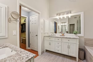 Goodwood Blvd SE-S2011-036.jpg