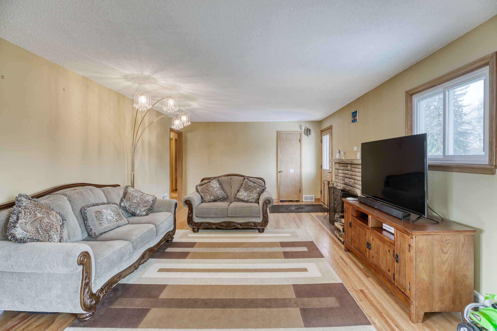  2324 Isalona Ln, South Saint Paul, MN 55075, US Photo 8
