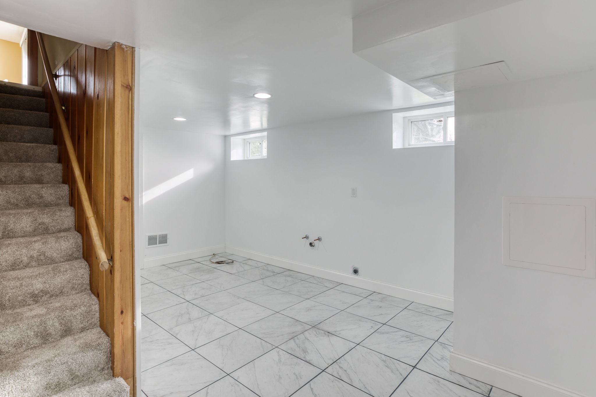 2324 Isalona Ln, South Saint Paul, MN 55075, US Photo 24