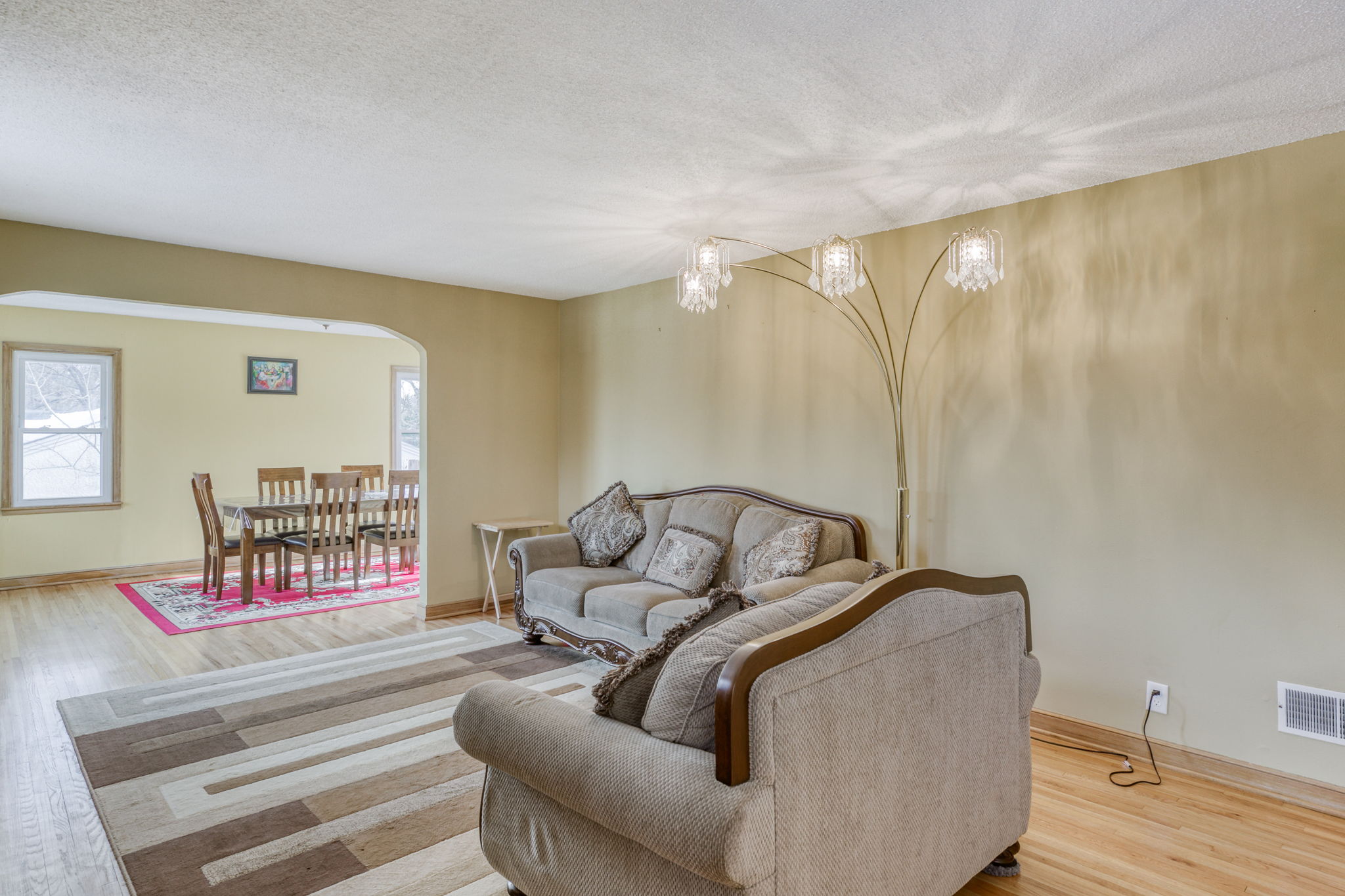  2324 Isalona Ln, South Saint Paul, MN 55075, US Photo 4