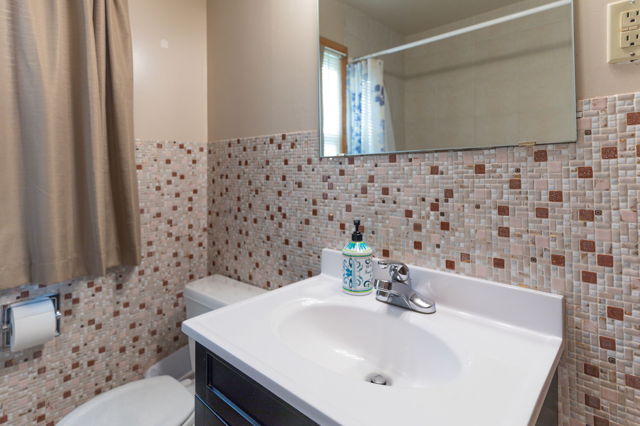  2324 Isalona Ln, South Saint Paul, MN 55075, US Photo 36