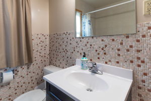  2324 Isalona Ln, South Saint Paul, MN 55075, US Photo 35