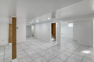  2324 Isalona Ln, South Saint Paul, MN 55075, US Photo 25
