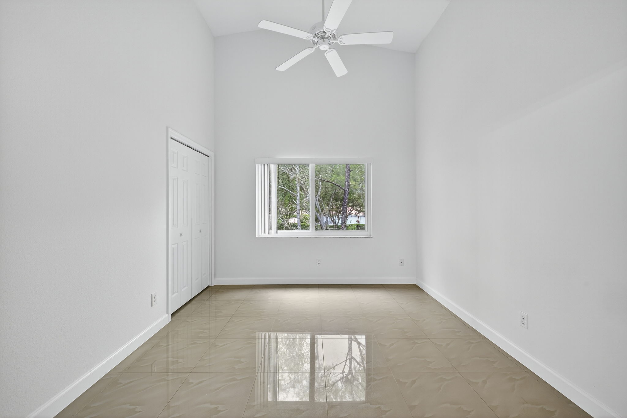 Guest Bedroom 1 - 1 of 2