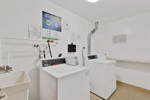 2325 N Neva Ave 409_012