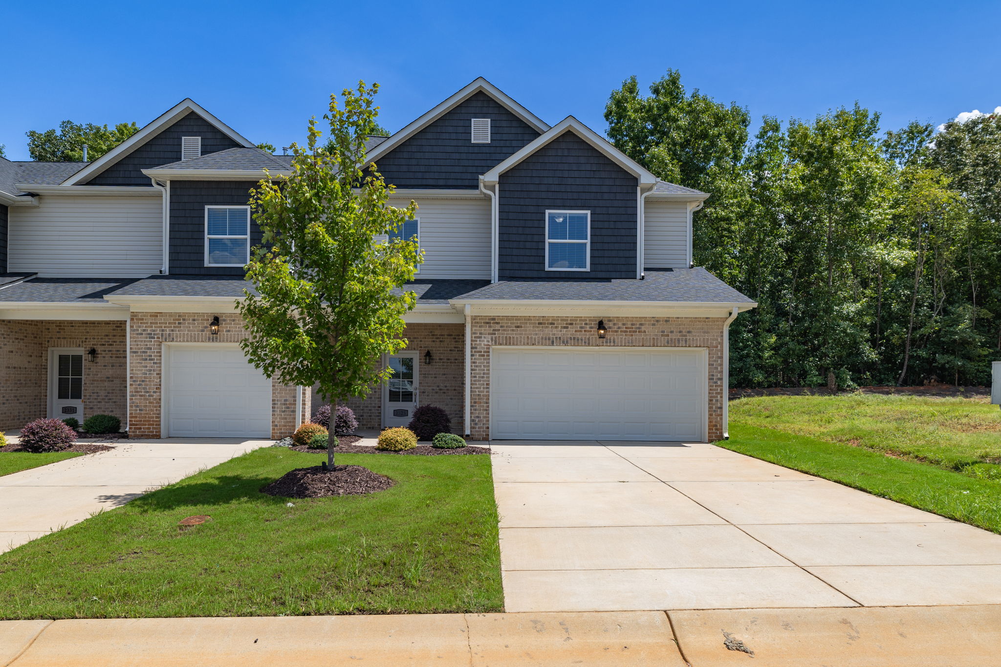 2325 Tribek Ct-2