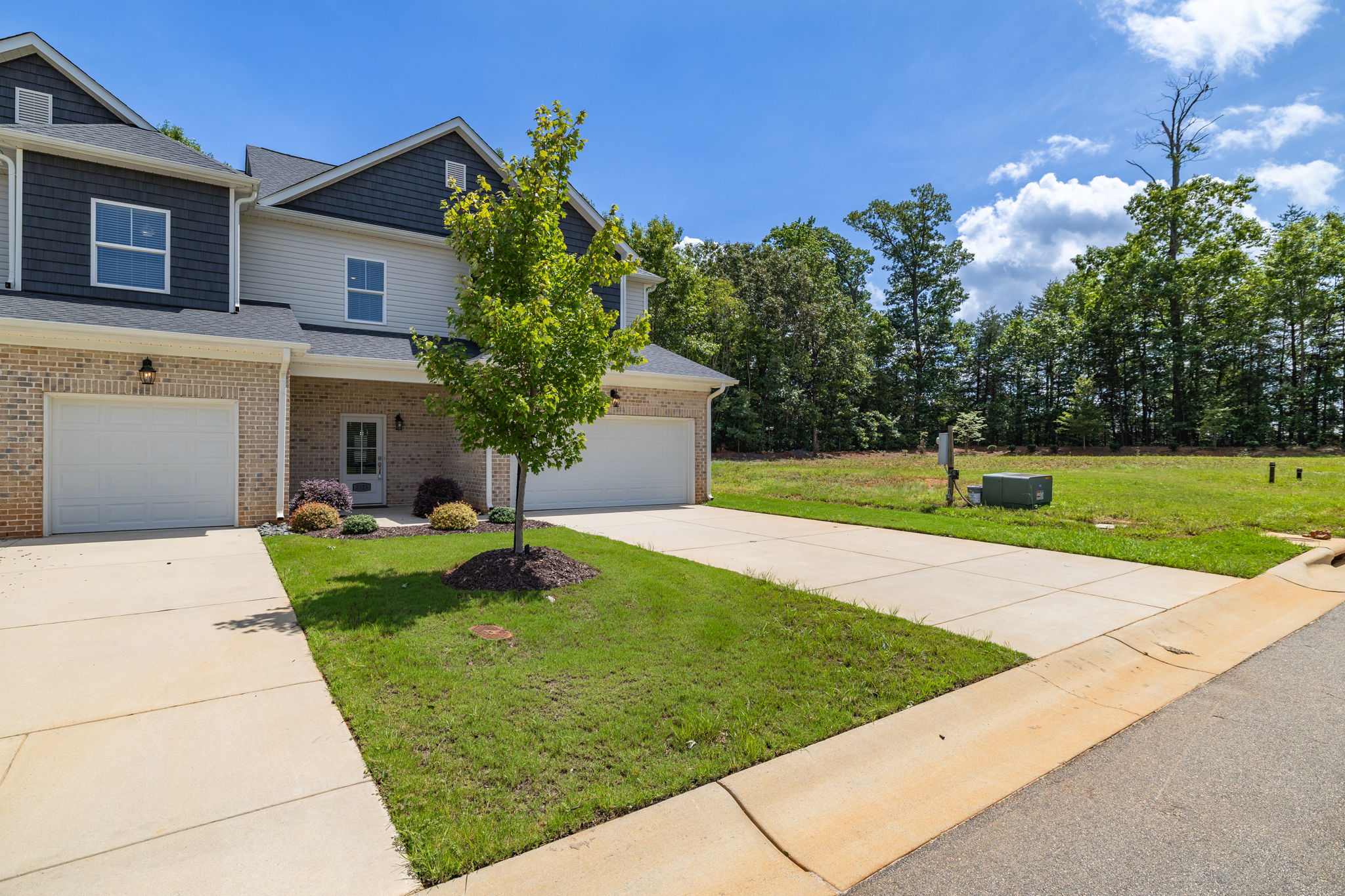 2325 Tribek Ct-3