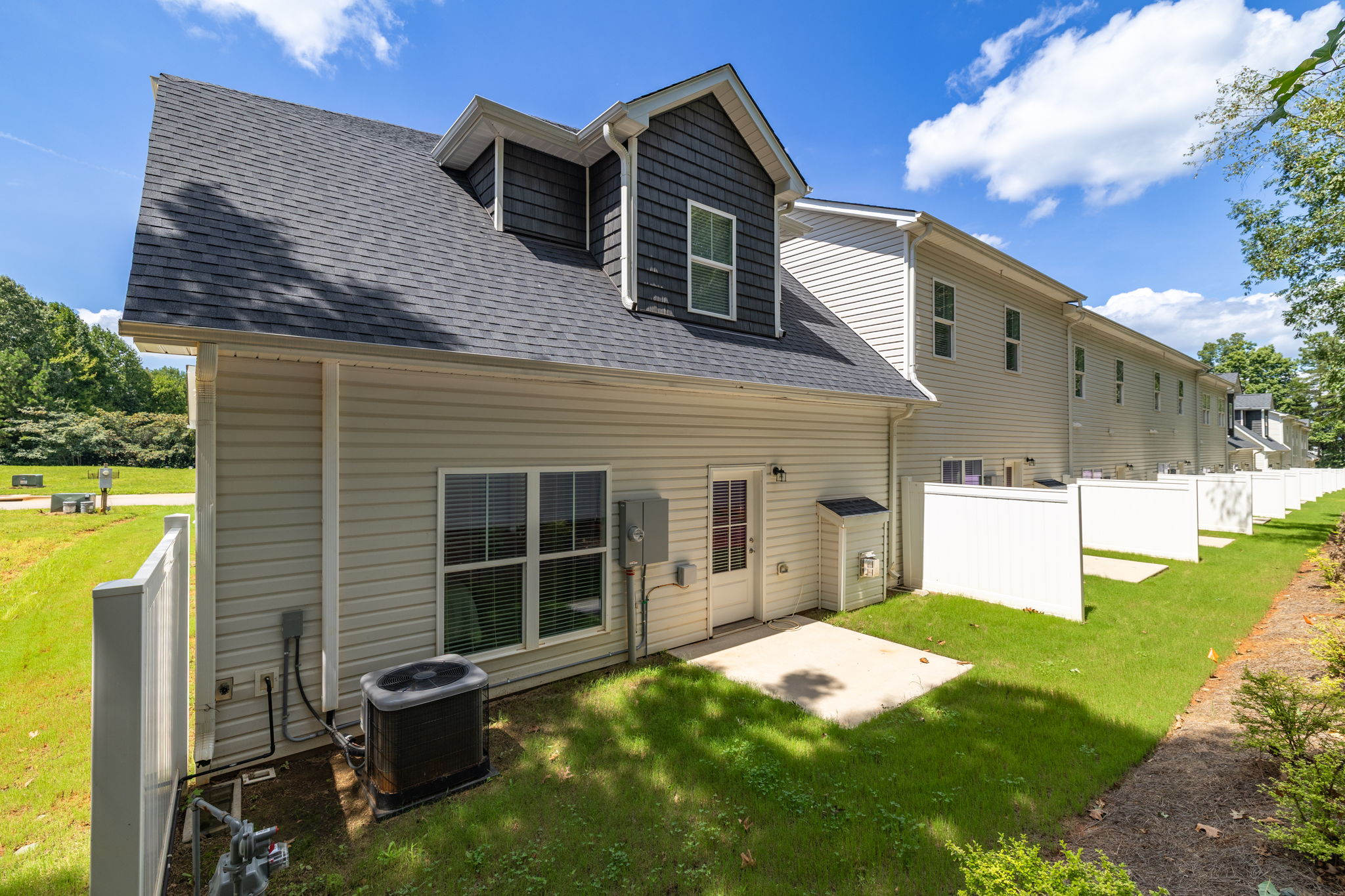 2325 Tribek Ct-36
