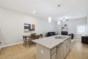 2325 Tribek Ct-10
