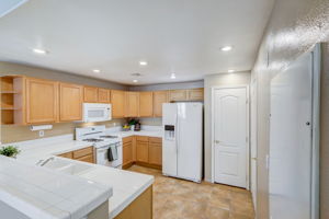 Windmill Pkwy 424-015