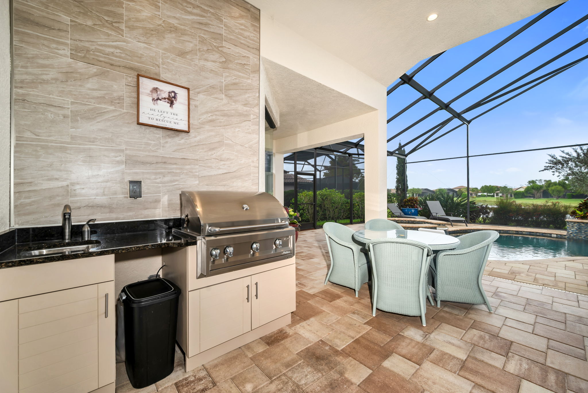Outdoor Kitchen
