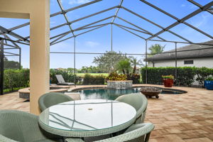 Lanai Seating