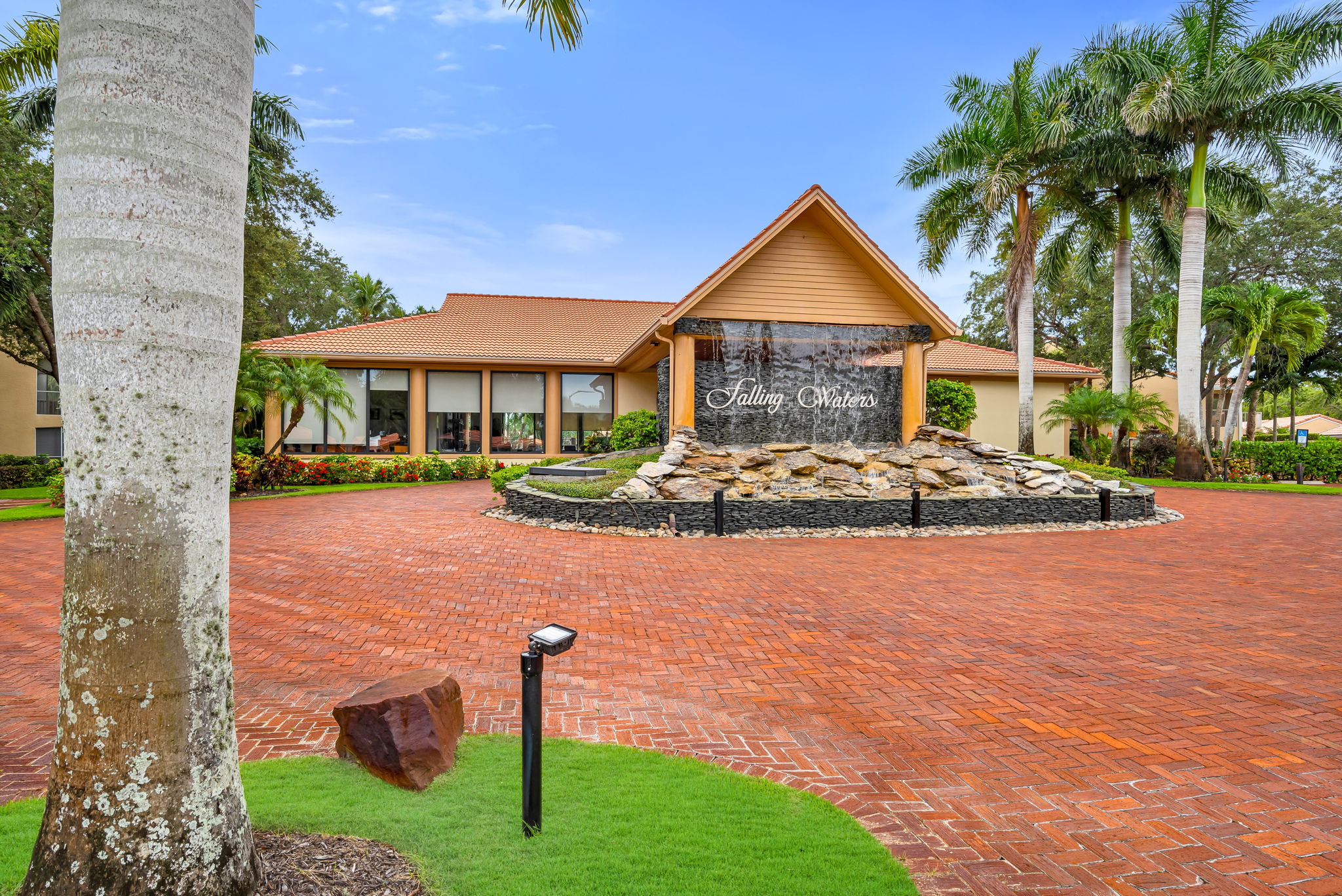 Clubhouse Front