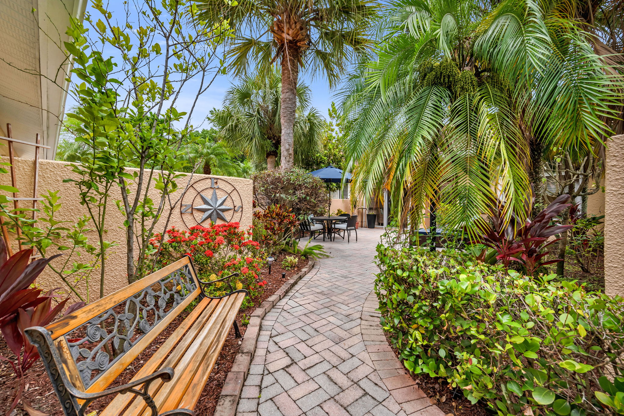 Front Lanai