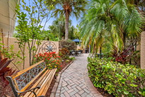 Front Lanai