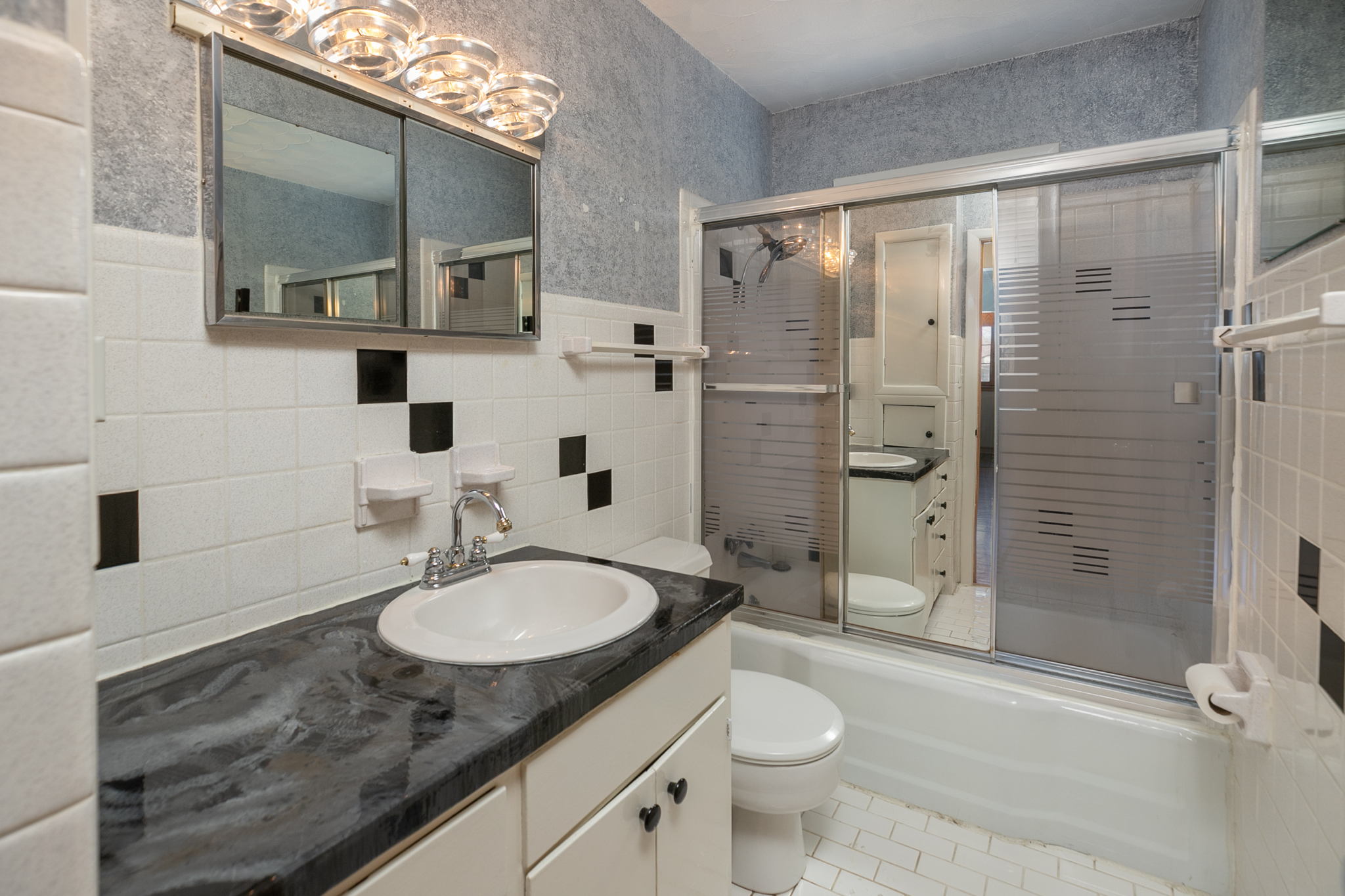 20-Bathroom