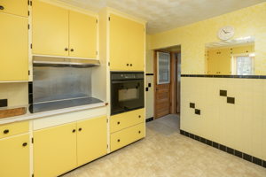 13-Kitchen