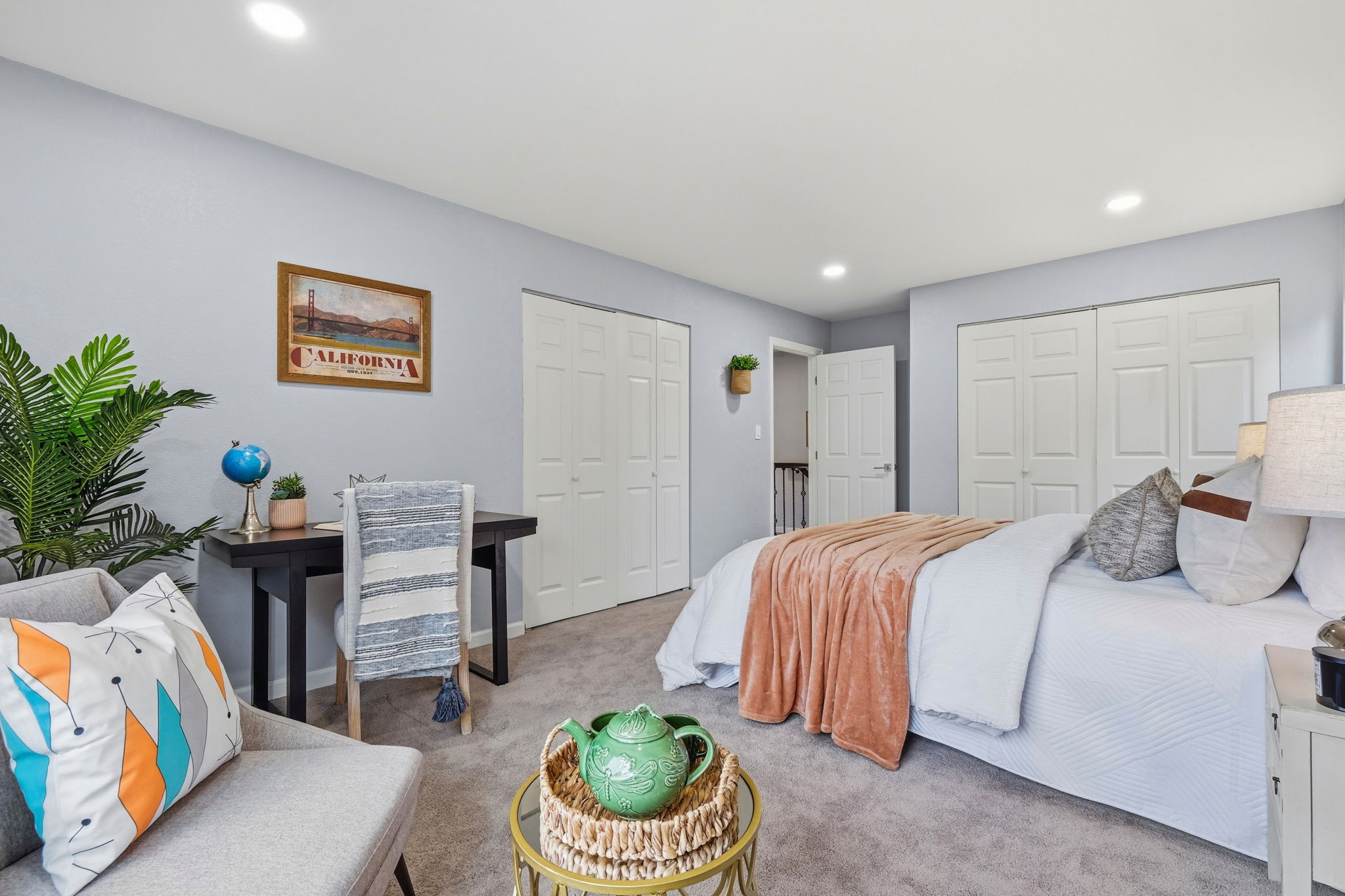 021_F8_2327 Royal Ann Dr