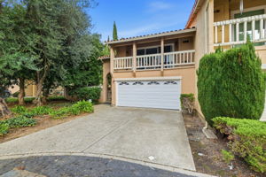 002_F8_2327 Royal Ann Dr