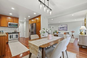 014_F8_2327 Royal Ann Dr