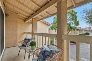 027_F8_2327 Royal Ann Dr