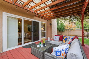 033_F8_2327 Royal Ann Dr