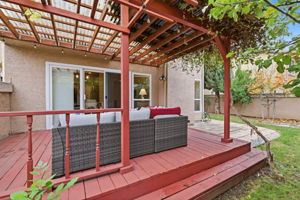 034_F8_2327 Royal Ann Dr