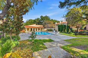 036_F8_2327 Royal Ann Dr