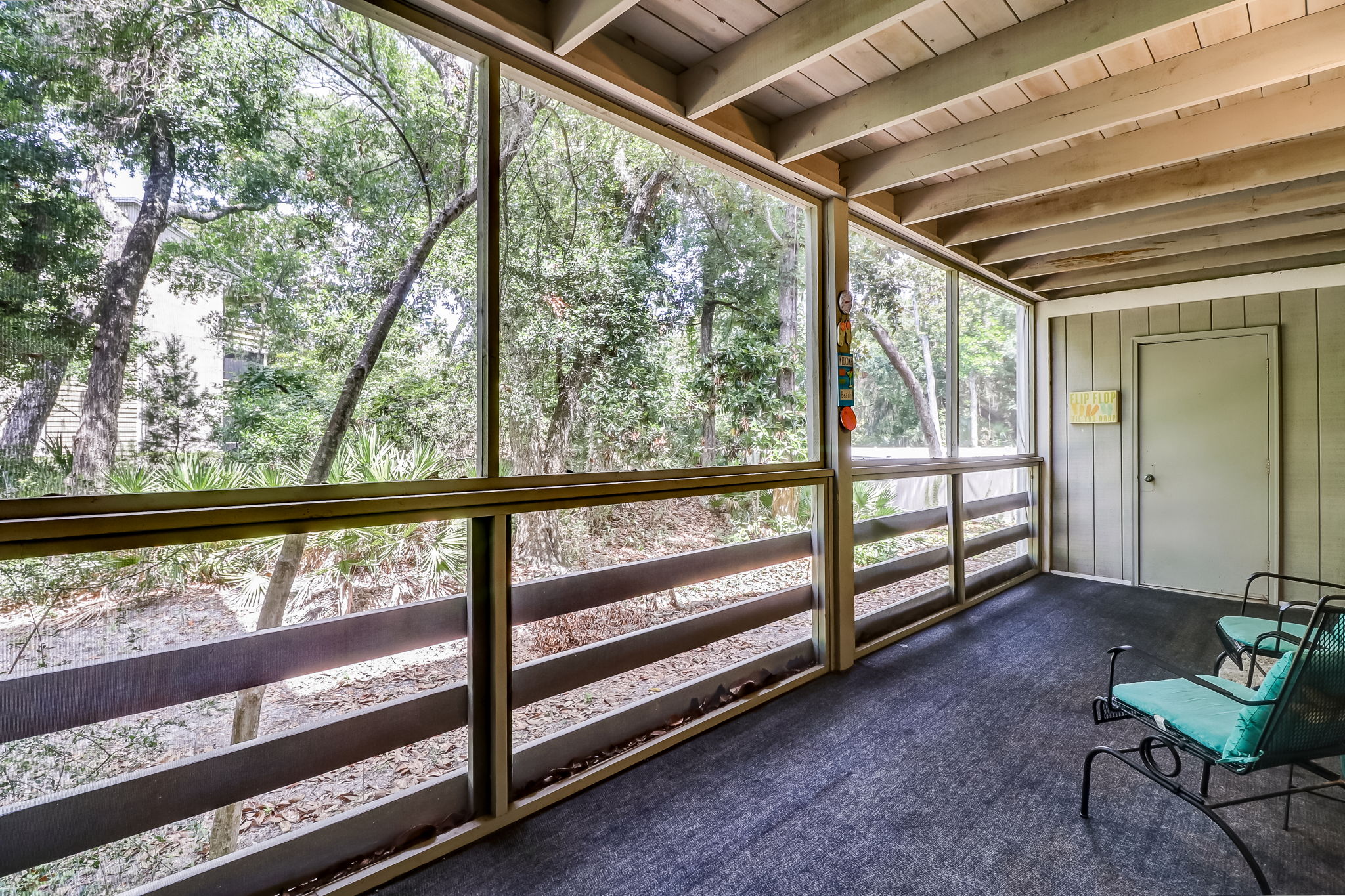 Screened-in Porch