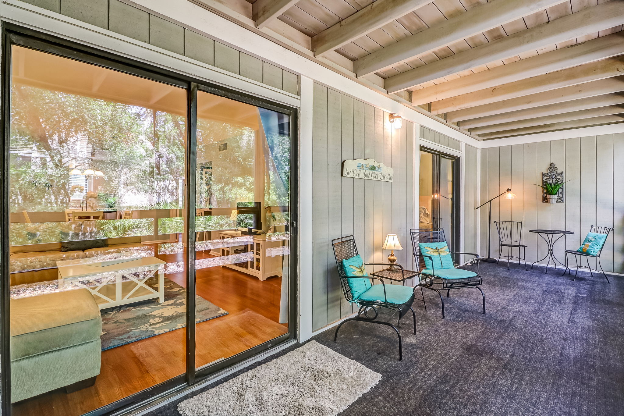 Screened-in Porch