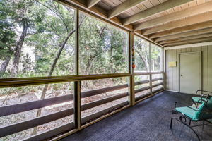 Screened-in Porch