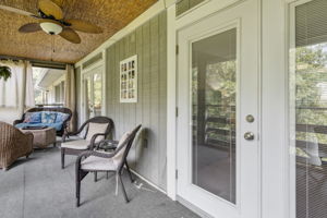 Screened-in Porch