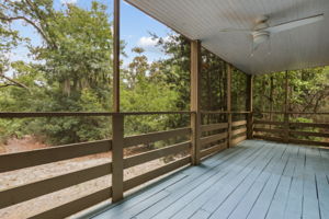 Screened-in Porch