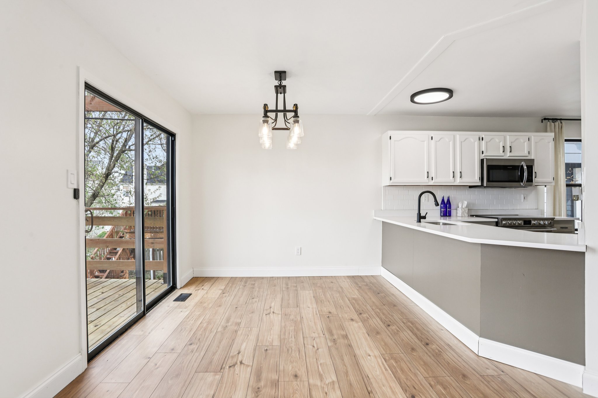 Hunters Crest Dr-S2403-008.jpg