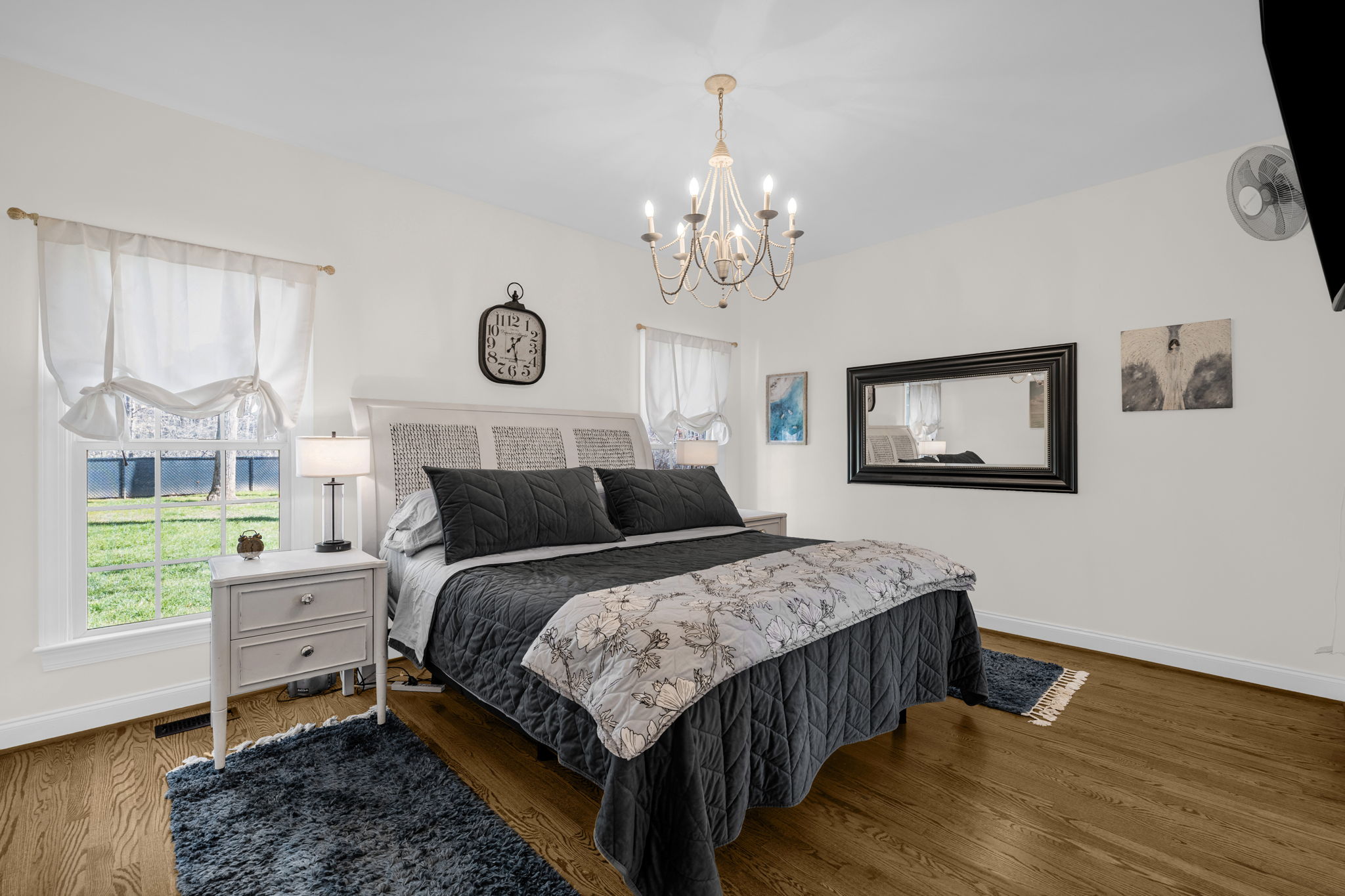 2329 Millbrook Dr-25