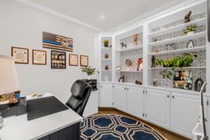 2329 Millbrook Dr-18