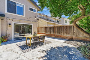 054_2329 Sweetwater Dr  Martinez