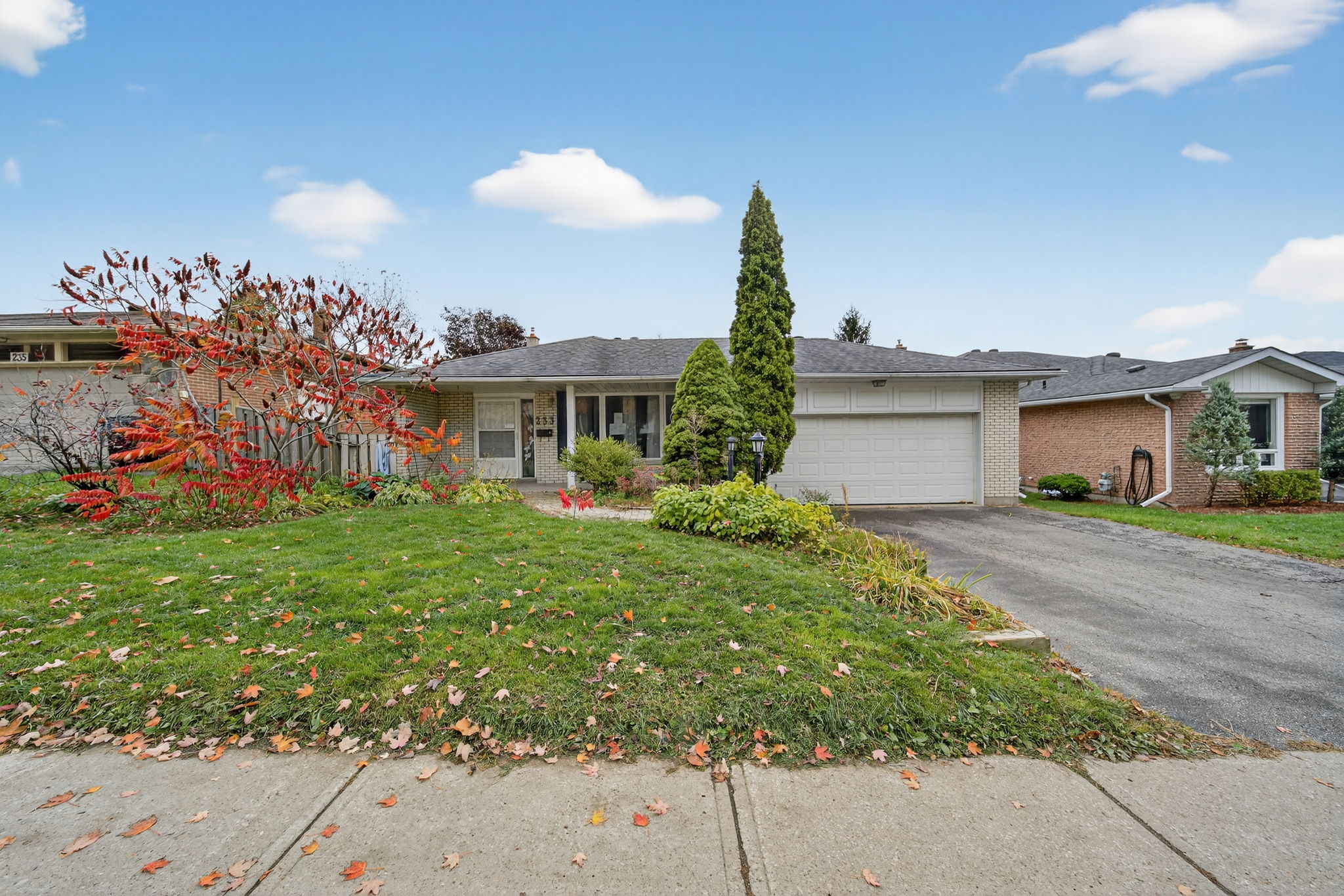 233 Rose St Barrie, ON L4M 2V3